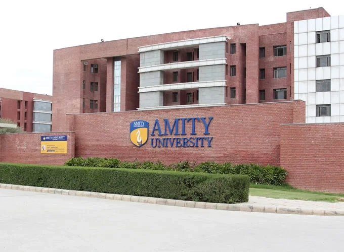 Amity University B.Tech CSE Fees: Total Cost, Semester Wise Fees & Scholarships - FindMyCollege