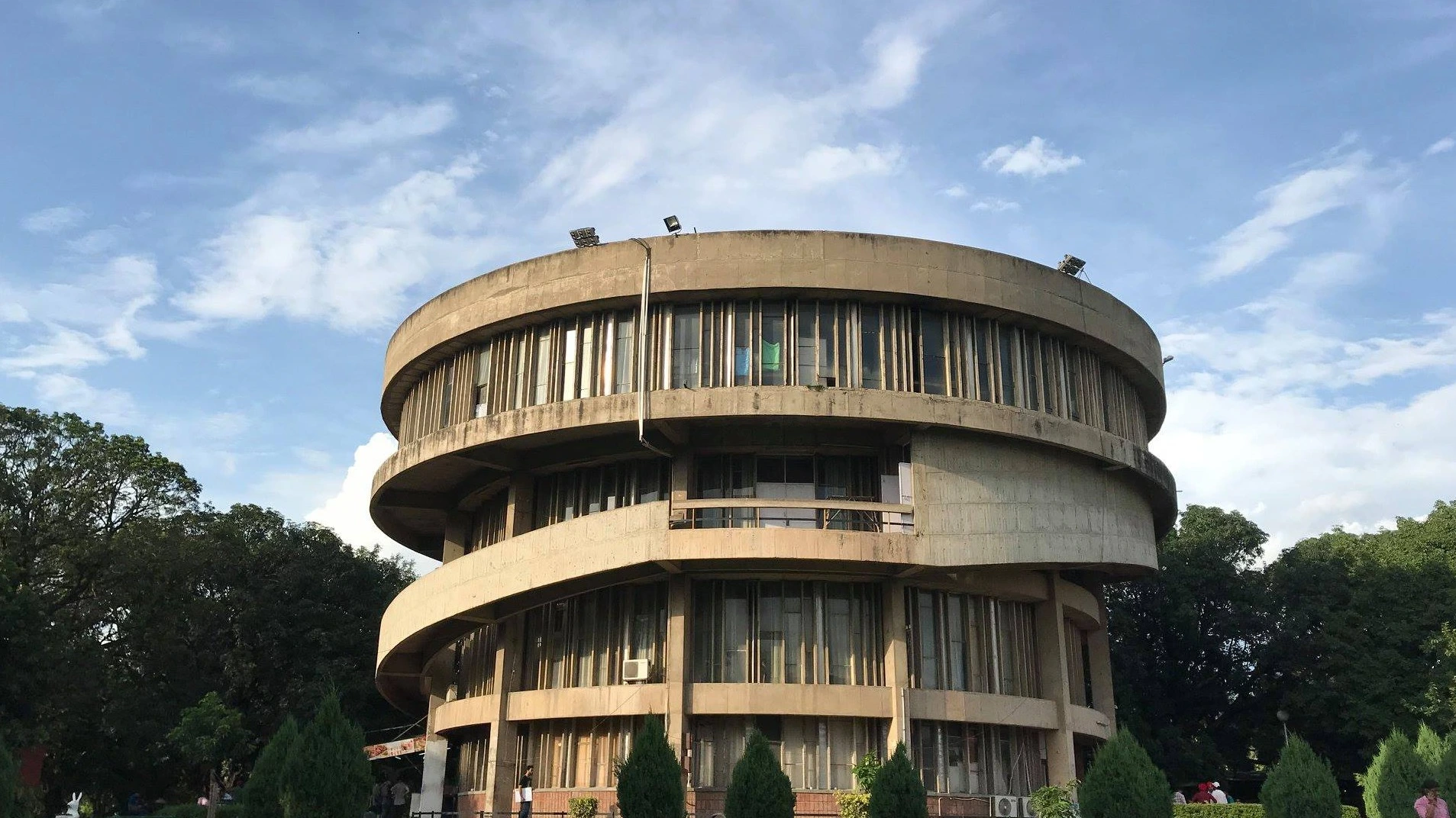 Punjab University BTech Admission 2026: UIET Chandigarh, PU CET, Fees & Cutoffs - FindMyCollege