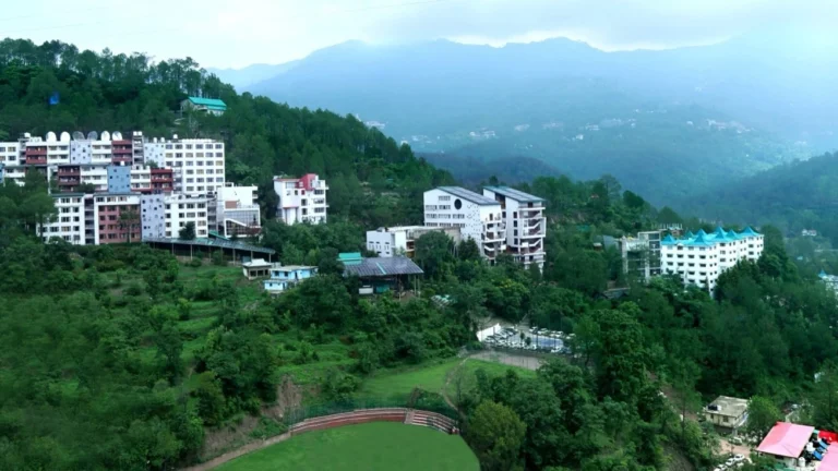 Shoolini University BTech CSE Fees 2026: Specialisation Costs, Scholarships & Total Breakdown - FindMyCollege
