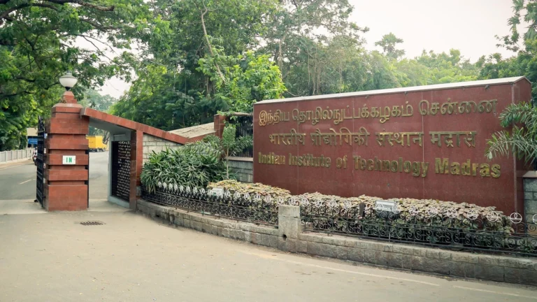 Top BTech Colleges in Chennai – Fees, Avg Package & Entrance Exam Details - FindMyCollege