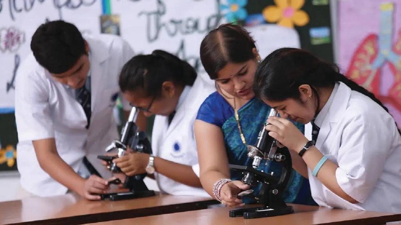 KSEAB Mandates Web-Streaming of II PU Practical Exams to Enhance Transparency - FindMyCollege